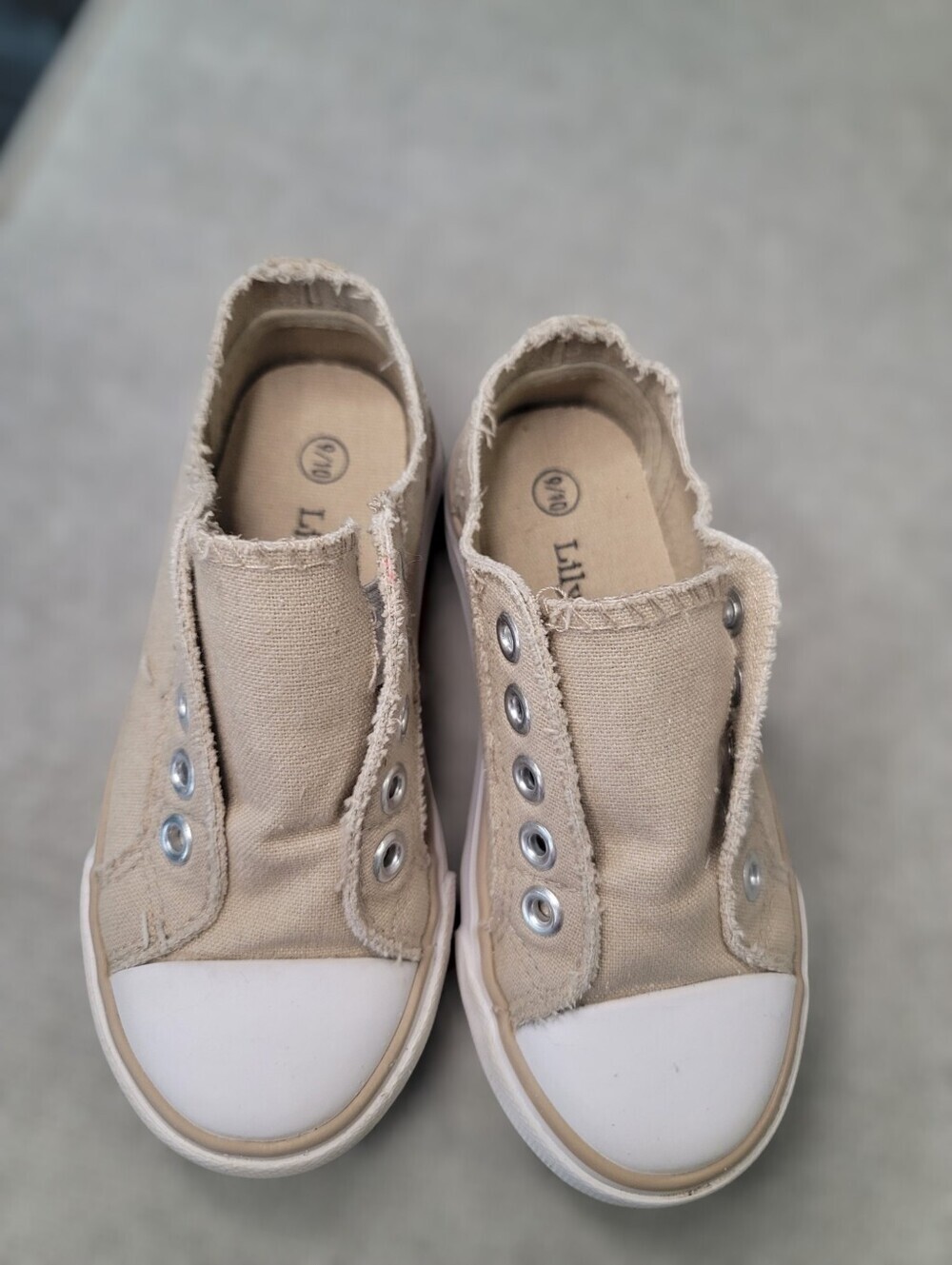 Lily & Dan Kids Beige Canvas Slip-on Shoes 9/10